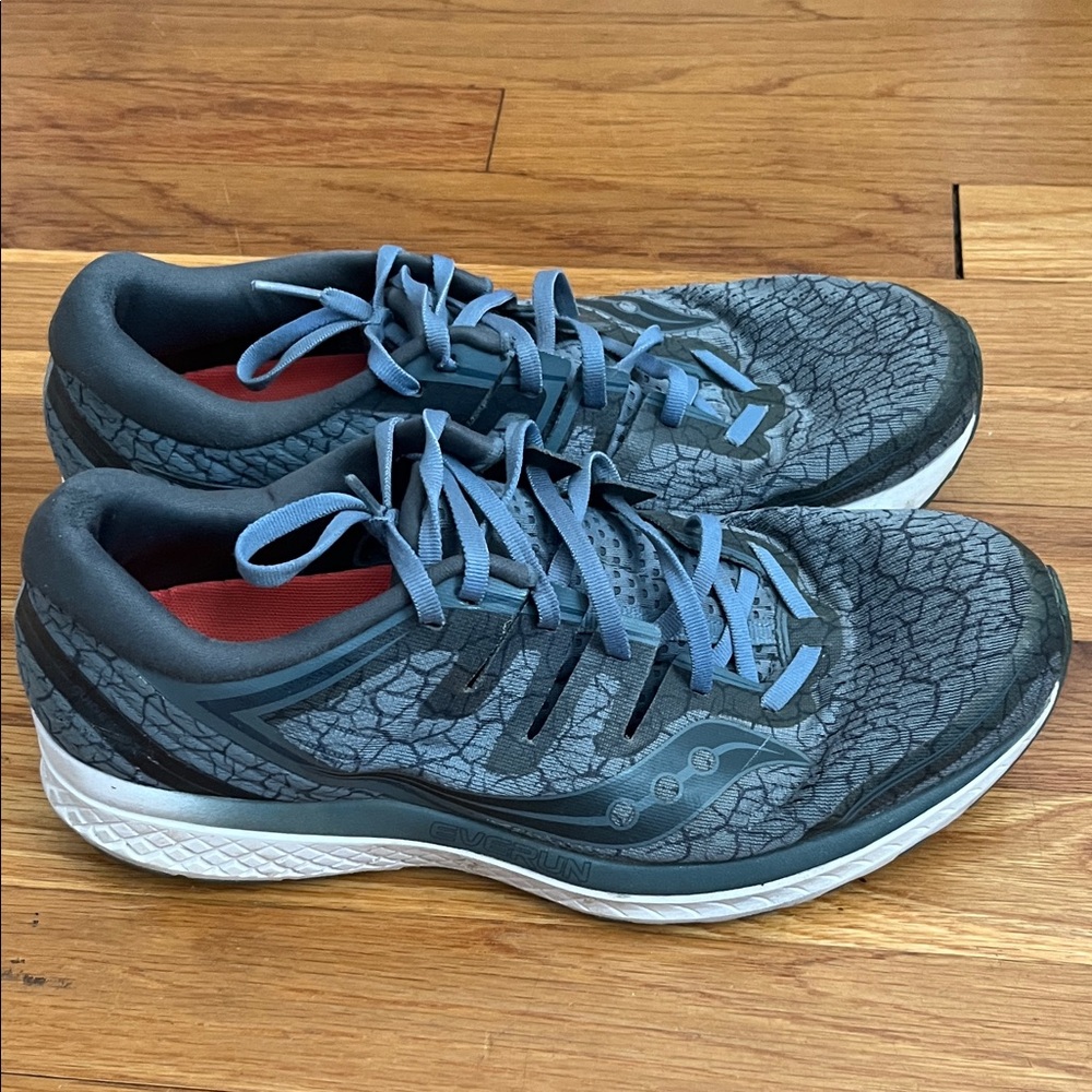 Saucony Men's Black and Gray Athletic Shoes